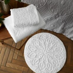 Mandalay White 100% Recycled Cotton Bath Mat -Habitat Store 1000186090 alt02