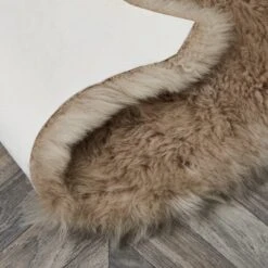 Single Pelt Sheepskin Rug 30 Single Pelt Sheepskin Rug -Habitat Store 30272770 alt02