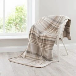 Super Soft Plaid Check Natural Throw 11 Super Soft Plaid Check Natural Throw -Habitat Store 30410648 alt01
