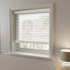 Fauxwood Venetian Blind -Habitat Store 30656855 alt02