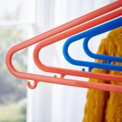 Pack Of 10 Kids Plastic Hangers -Habitat Store 30762263 alt01