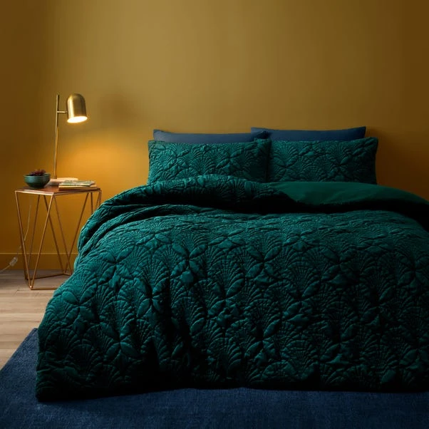 Indra Velour Emerald Duvet Cover And Pillowcase Set 3 Indra Velour Emerald Duvet Cover And Pillowcase Set