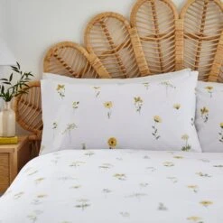 Pressed Floral Duvet Cover And Pillowcase Set -Habitat Store 30783518 alt01