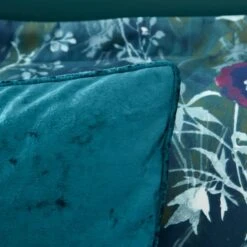 Crushed Velour Piped Pillowcase 24 Crushed Velour Piped Pillowcase -Habitat Store 30828692 alt01