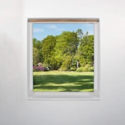 Wood Finish Extendable Tension Rod -Habitat Store 30846029 alt02