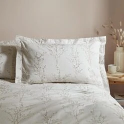Chiltern Sketch Floral Oxford Pillowcase