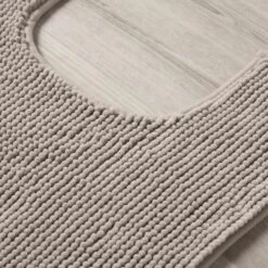 Mini Bobble Pedestal Mat -Habitat Store 30867995 alt01