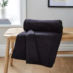Soft Fleece Recycled Throw, 130x170cm -Habitat Store 30872574