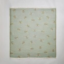 Bee Jacquard Woven Throw 155x170 14 Bee Jacquard Woven Throw 155x170 -Habitat Store 30885996 alt05