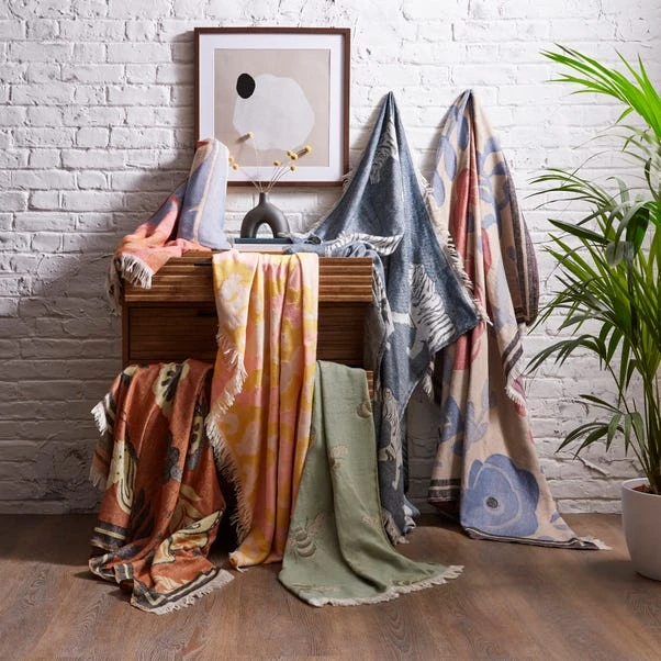 Bee Jacquard Woven Throw 155x170 9 Bee Jacquard Woven Throw 155x170 - Image 7