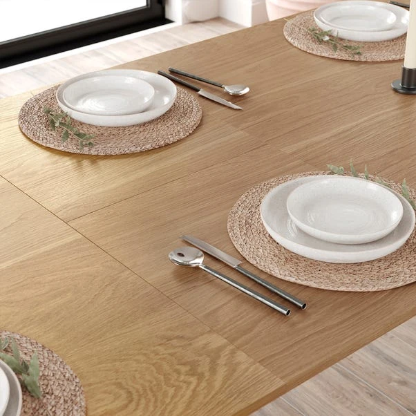 Hudson 6-8 Seater Rectangular Extendable Dining Table, Oak 9 Hudson 6-8 Seater Rectangular Extendable Dining Table, Oak - Image 7