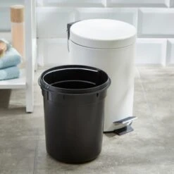 3 Litre Bathroom Bin 29 3 Litre Bathroom Bin -Habitat Store 30890811 alt01