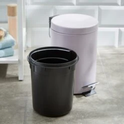 3 Litre Bathroom Bin 26 3 Litre Bathroom Bin -Habitat Store 30890812 alt01