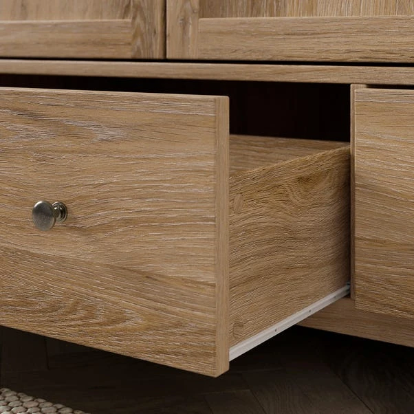 Olney Triple Wardrobe 6 Olney Triple Wardrobe - Image 4