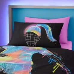 Football Graphic Girl Single Duvet Cover And Pillowcase Set 9 Football Graphic Girl Single Duvet Cover And Pillowcase Set -Habitat Store 30898210 alt01