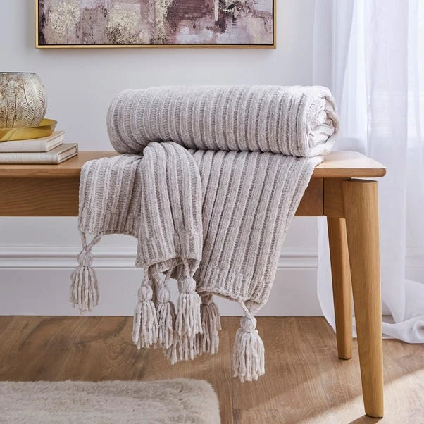 Chunky Chenille Throw 130x180cm 8 Chunky Chenille Throw 130x180cm - Image 6