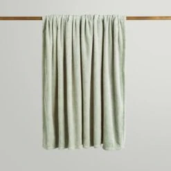 Leila Leaf Fleece Throw 130x170cm -Habitat Store 30898335 alt02