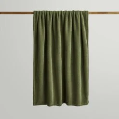 Cosy Chenille Throw 130x180cm 39 Cosy Chenille Throw 130x180cm -Habitat Store 30898336 alt02