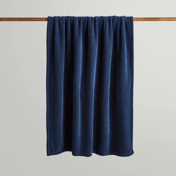 Cosy Chenille Throw 130x180cm 10 Cosy Chenille Throw 130x180cm - Image 8