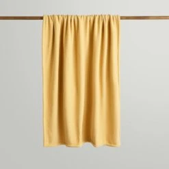 Cosy Chenille Throw 130x180cm 24 Cosy Chenille Throw 130x180cm -Habitat Store 30898360 alt02