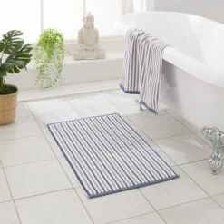Reversible Stripe Bathmat -Habitat Store 30900724