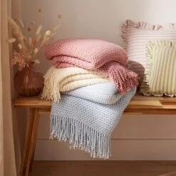 Sofia Knit Throw 130cm X 180cm -Habitat Store 30900982 alt06