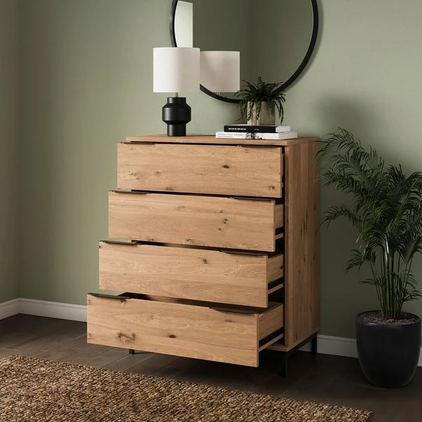 Reynolds 4 Drawer Chest 4 Reynolds 4 Drawer Chest - Image 2