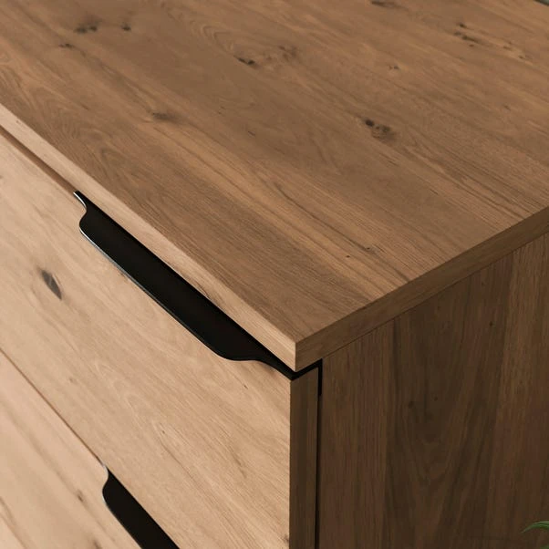 Reynolds 4 Drawer Chest 8 Reynolds 4 Drawer Chest - Image 6