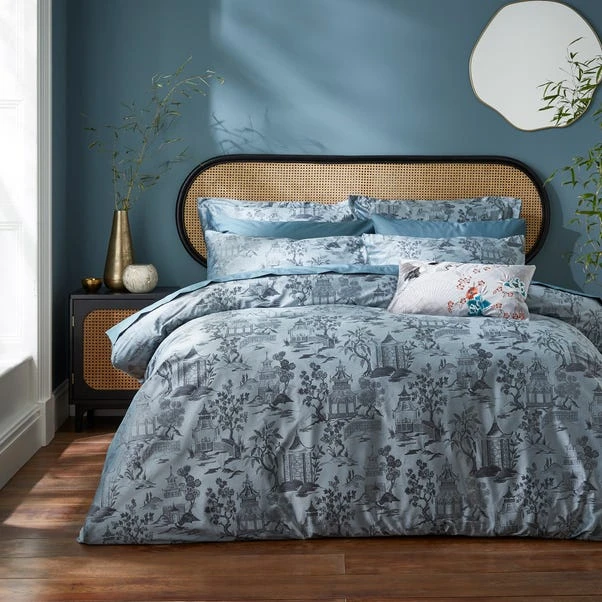 Makato Trail Blue Oxford Pillowcase 4 Makato Trail Blue Oxford Pillowcase - Image 2