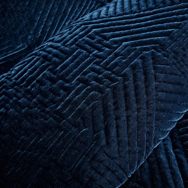 Haisley Geo Bedspread 10 Haisley Geo Bedspread - Image 8