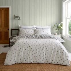 Gianna Trellis Lilac Duvet Cover And Pillowcase Set -Habitat Store 30902339 alt02