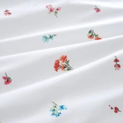 Malin Summer Blooms Multicoloured Duvet Cover And Pillowcase Set 39 Malin Summer Blooms Multicoloured Duvet Cover And Pillowcase Set -Habitat Store 30902348 alt05