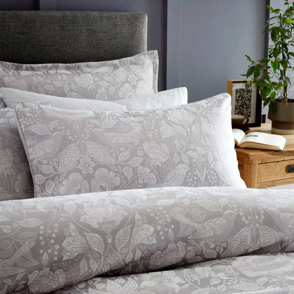 Kehlani Birds Jacquard Duvet Cover And Pillowcase Set 10 Kehlani Birds Jacquard Duvet Cover And Pillowcase Set - Image 8