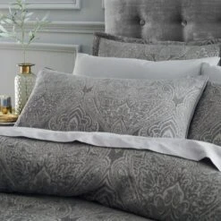 Haven Paisley Chenille Duvet Cover And Pillowcase Set -Habitat Store 30902540 alt01