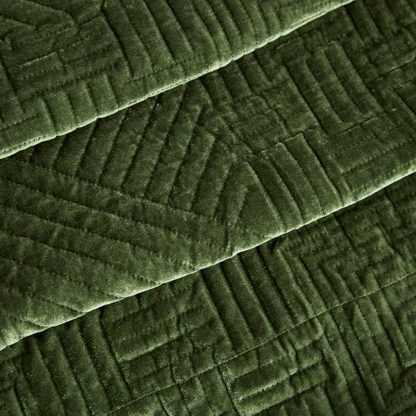 Haisley Geo Bedspread 6 Haisley Geo Bedspread - Image 4