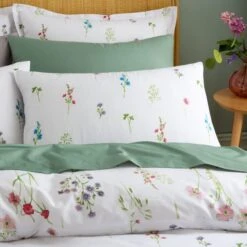 Moxley Meadows Red Duvet Cover And Pillowcase Set -Habitat Store 30902627 alt03