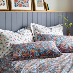 Avie Ditsy Floral Oxford Pillowcase -Habitat Store 30904188 alt02