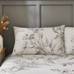 Bridget Etched Floral Natural Duvet Cover And Pillowcase Set -Habitat Store 30904239 alt01