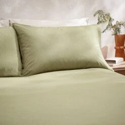 Harlem Narrow Stripe Duvet Cover & Pillowcase Set -Habitat Store 30904745 alt01