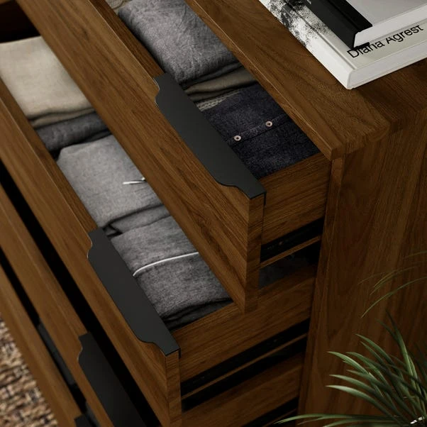 Reynolds 4 Drawer Chest 13 Reynolds 4 Drawer Chest - Image 11