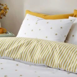 Printed Bee Duvet Cover & Pillowcase Set -Habitat Store 30920919 alt01