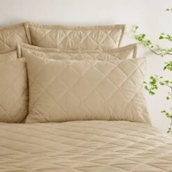 Helston Duvet Cover & Pillowcase Set -Habitat Store 30925918 alt01