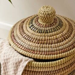 Rainbow Seagrass Storage Basket With Lid 10 Rainbow Seagrass Storage Basket With Lid -Habitat Store 30926818 alt02