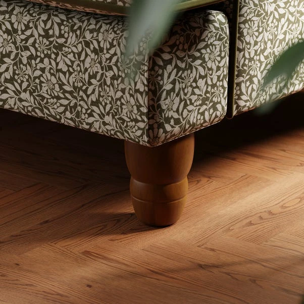 Beatrice Chartwell Leaf Snuggle Chair 6 Beatrice Chartwell Leaf Snuggle Chair - Image 4