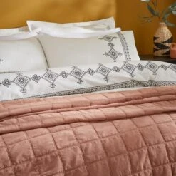 Embroidered Inca 100% Cotton Duvet Cover And Pillowcase Set 24 Embroidered Inca 100% Cotton Duvet Cover And Pillowcase Set -Habitat Store 30928304 alt03