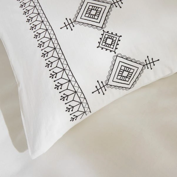Embroidered Inca 100% Cotton Duvet Cover And Pillowcase Set 7 Embroidered Inca 100% Cotton Duvet Cover And Pillowcase Set - Image 5