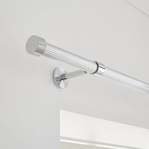 Ribbed Extendable Metal Eyelet Curtain Pole 9 Ribbed Extendable Metal Eyelet Curtain Pole - Image 7