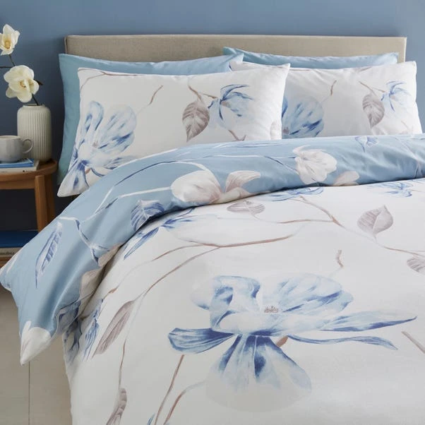 Lois Floral 144 Thread Count Reversible Duvet Cover & Pillowcase Set 17 Lois Floral 144 Thread Count Reversible Duvet Cover & Pillowcase Set - Image 15