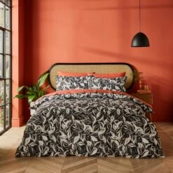 Sketched Leaf 144 Thread Count Reversible Cotton Duvet Cover & Pillowcase Set -Habitat Store 30929339