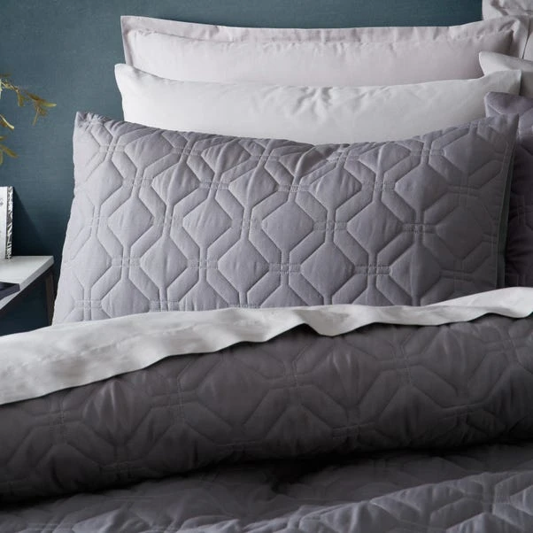 Quilted Geometric Duvet Cover And Pillowcase Set 22 Quilted Geometric Duvet Cover And Pillowcase Set - Image 20